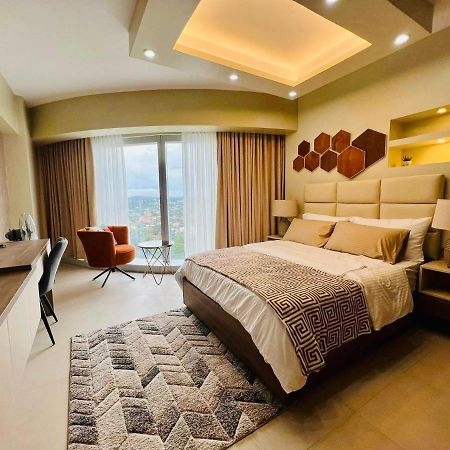Aeon Towers Studio Suite Davao Stadt Exterior foto