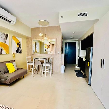 Aeon Towers Studio Suite Davao Stadt Exterior foto